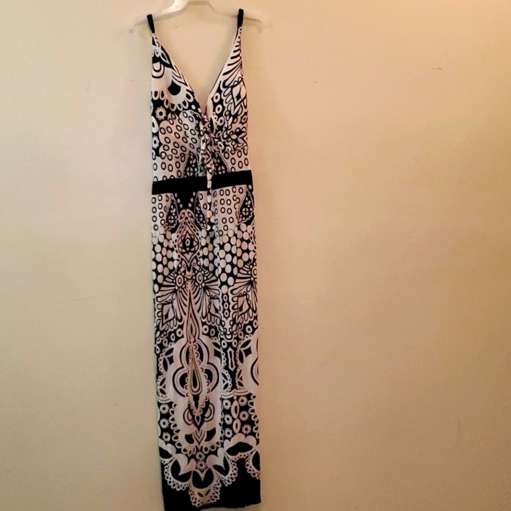 Blk/Wht Maxi Dress